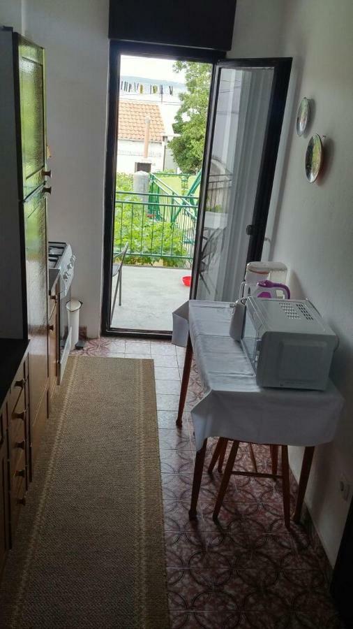 Apartments Viktorija Starigrad Paklenica Exterior foto